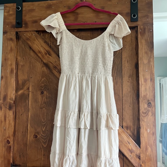 Elegant Cream Off-Shoulder Dress - Picture 1 of 4